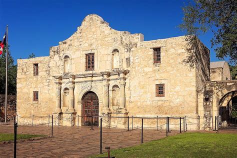 Explore the Historic Alamo
