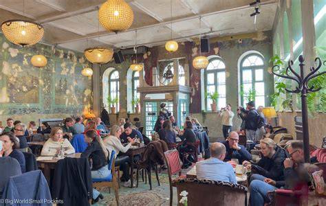 Exploring Kazimierz Further