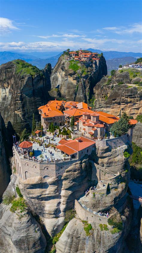 Exploring Meteora Monasteries