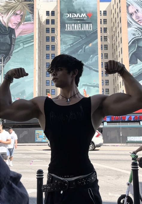 Exploring Niche Themes