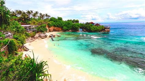 Exploring Nusa Lembongan