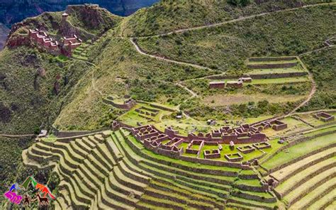 Exploring Pisac Peru