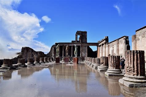 Exploring Pompeii Ruins