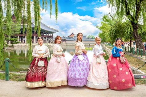 Exploring the World of Hanbok