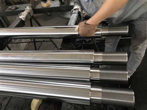 Extracting Piston Rod