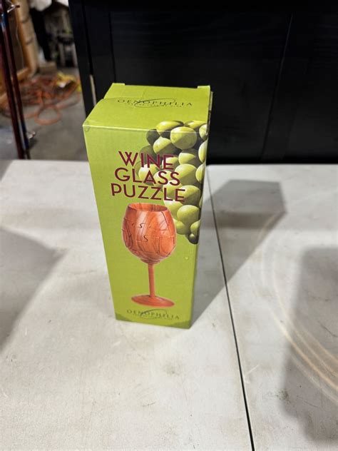 Eye Wine Glass Puzzle