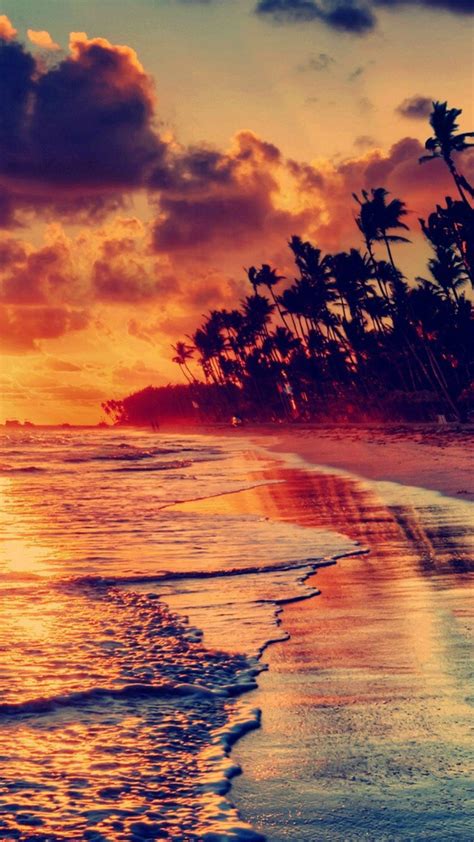 Eye-pleasing beach backgrounds for iPhone