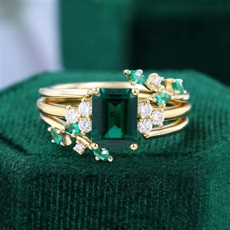 FAQ: Emerald Wedding Ring Gold