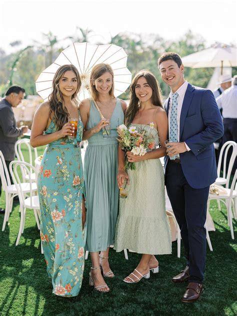 FAQ: Wedding Guest Attire