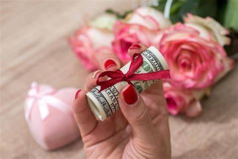FAQ Engagement Gift Etiquette Cash
