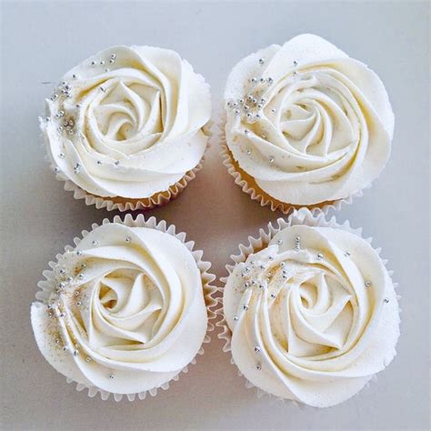 FAQs about Winter Wedding Cupcakes