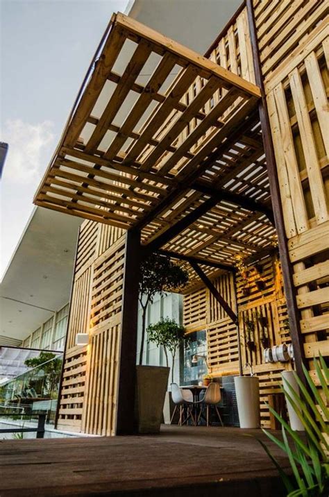 Fachada De Pallet