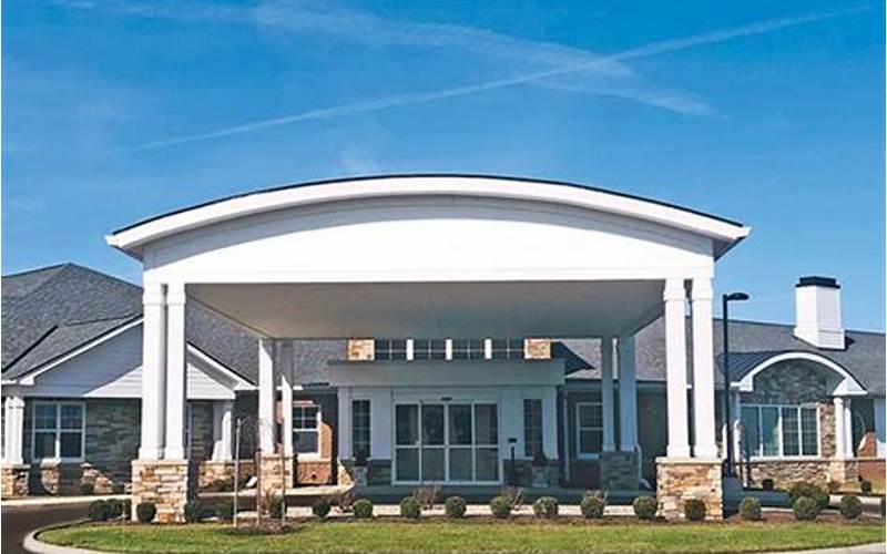 Facilities And Amenities At Symphony Nursing Home