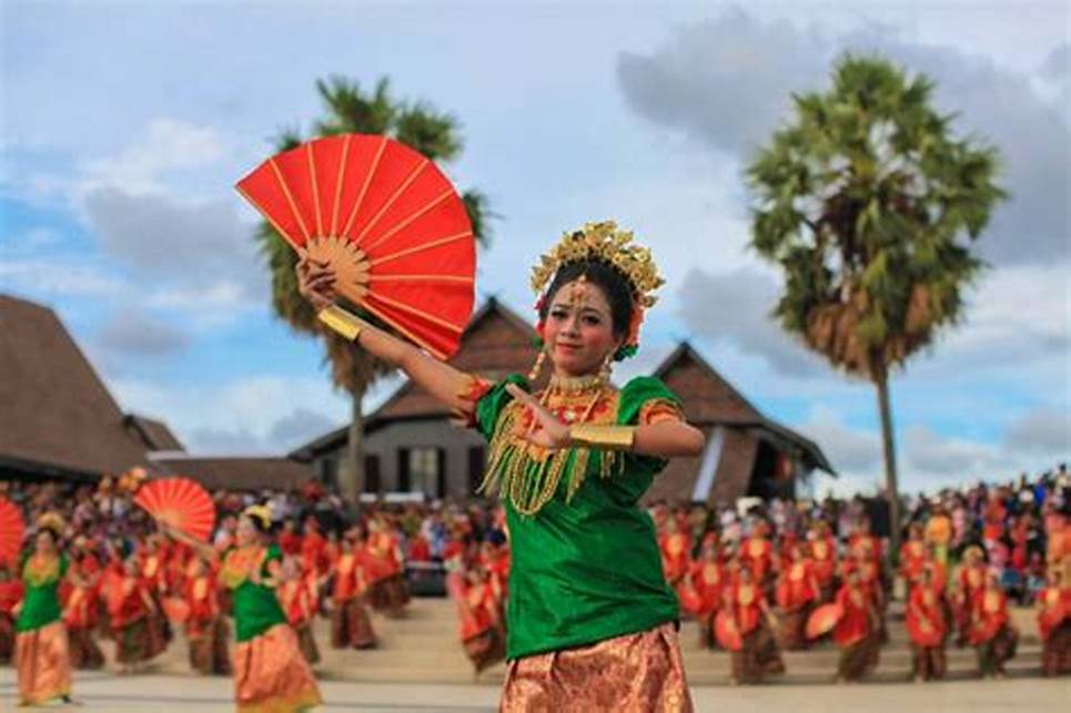 Tarian Tradisional Sulawesi