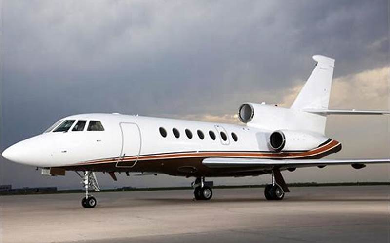 Falcon 50Ex Private Jet: A Luxurious Flying Experience