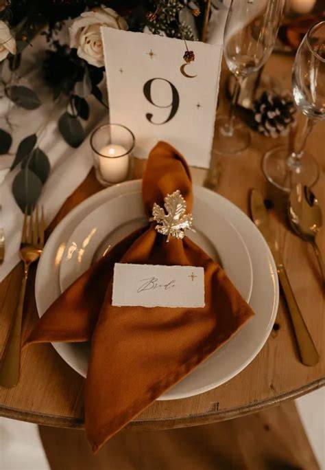 Fall Wedding Napkin Etiquette