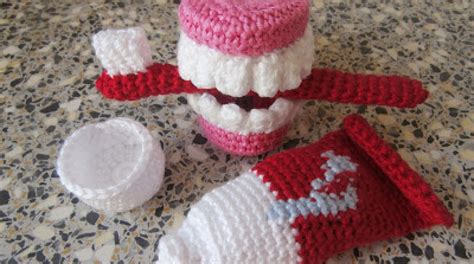 False Teeth Crochet Pattern