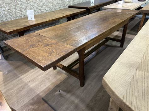 Farmhouse Tables With Leaves