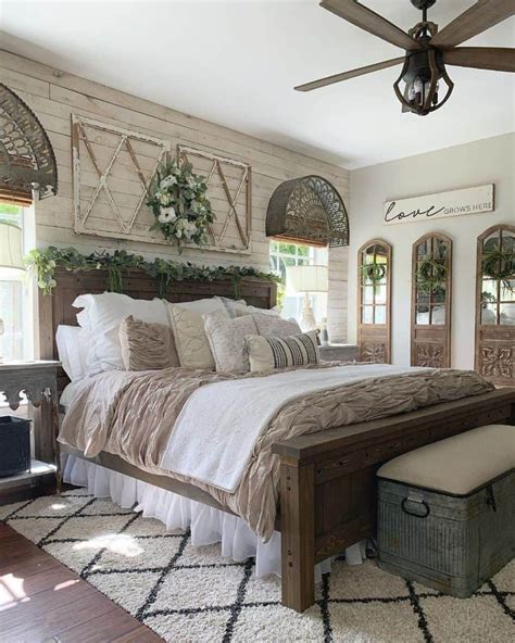 Farmhouse and Rustic bedroom decor