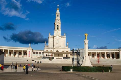 Fatima Tour Guide