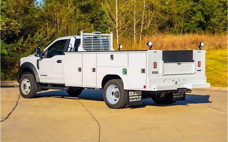 Features To Consider In Utility Service Trucks
