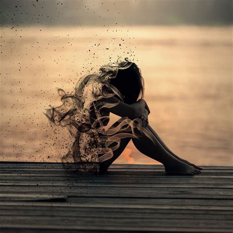 Features of Sad Girl HD Wallpapers
