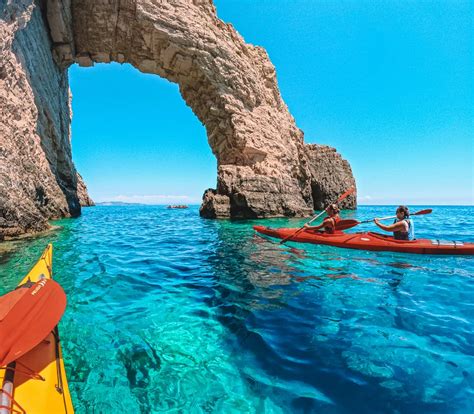 Features Inside Keri Caves