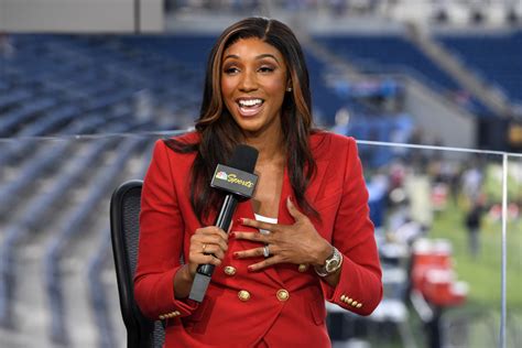 Female Commentator Nfl