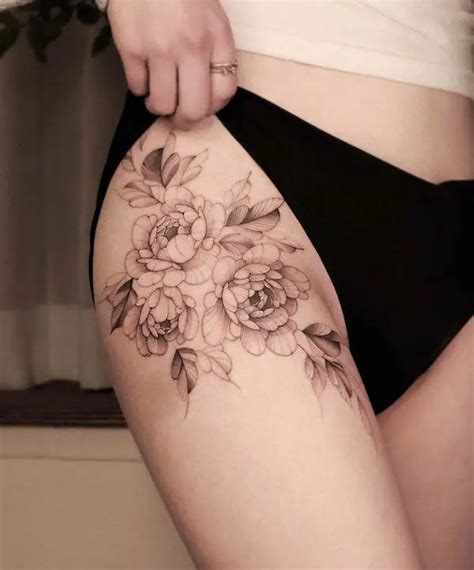 Female Upper Thigh Tattoos