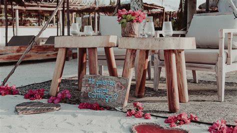 Fenix Beach Menu