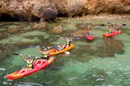 Ferragudo cliffs kayaking