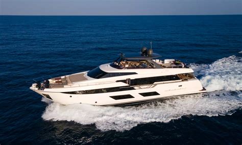 Ferretti Yachts 650