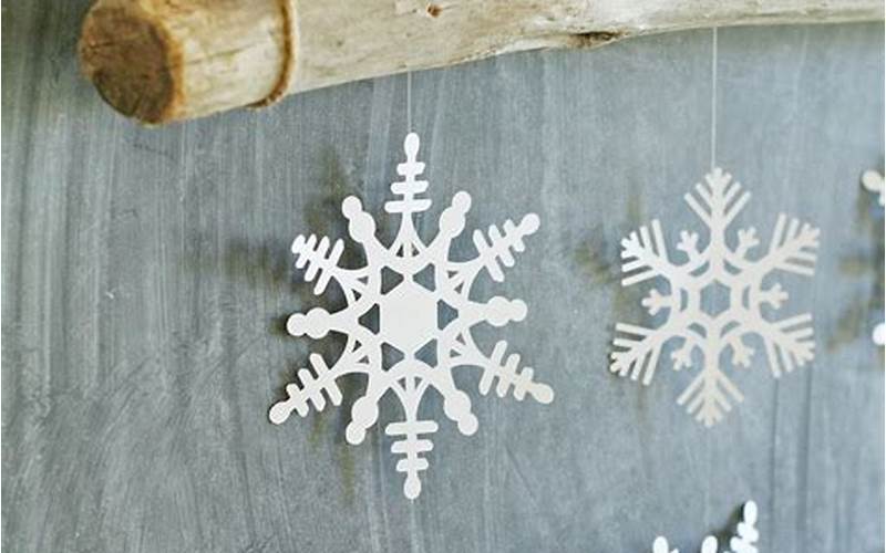 Festive Diy Snowflake Decorations For Your Home
