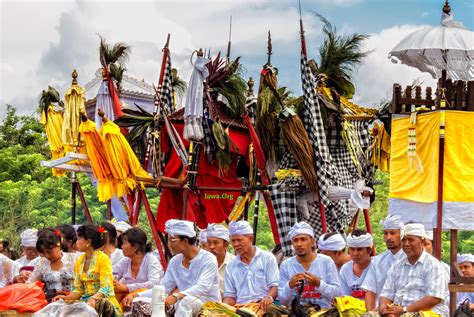 Filosofi Upacara Melasti