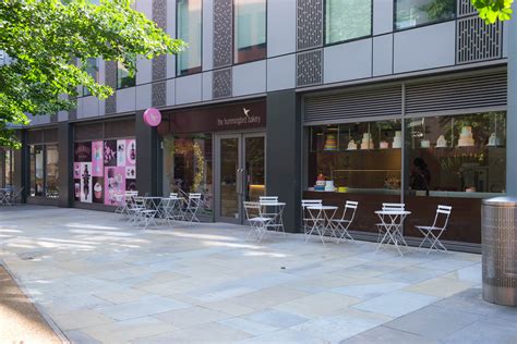 Finding Your Nearest Hummingbird Bakery Location