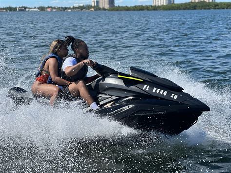 Finding the Perfect Jet Ski Image