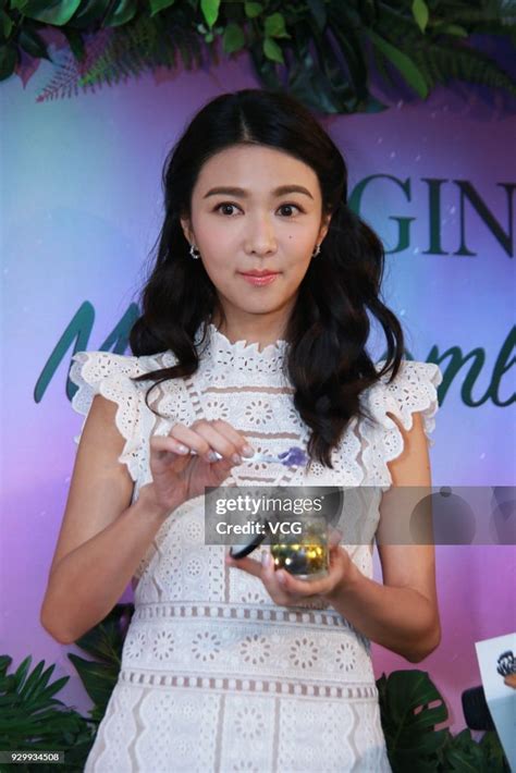 Fiona Sit Image Gallery