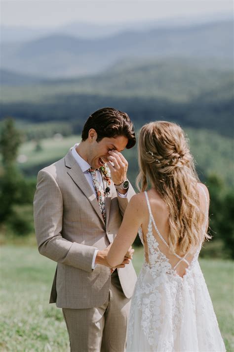 Captivating First Look Wedding Photos: Witness the Unforgettable Moment of Love and Joy!