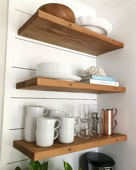 Repisas flotantes Open kitchen shelves, Kitchen layout, Kitchen
