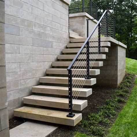 Floating Stair Outdoor: The Latest Trend In Home Decor