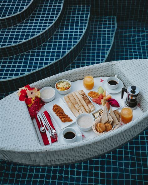 Floating Breakfast Appeal