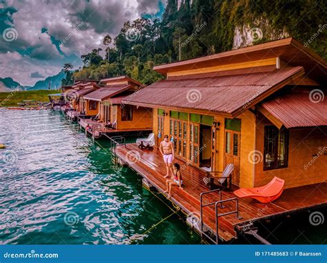 Floating Bungalow Lake