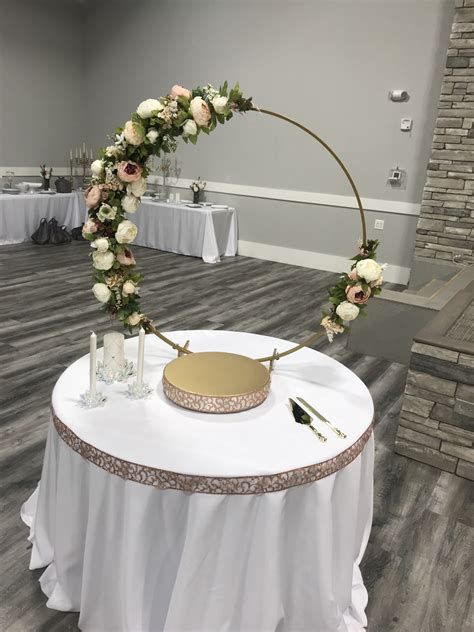 Flower Cake Decoration Table
