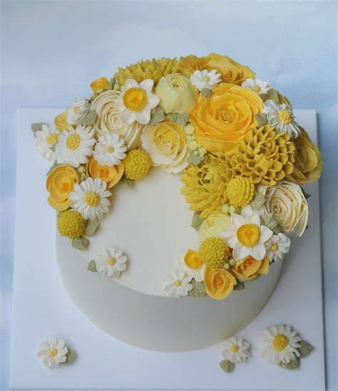 Flower Cake Yellow: Design Inspirations
