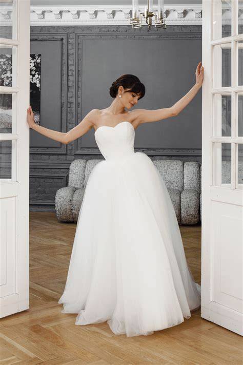 Flowing Tulle