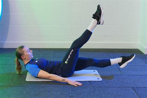 Flutter Kicks Squats Table