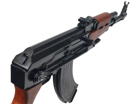 Folding Stock AK 47 Rifle Maneuverability