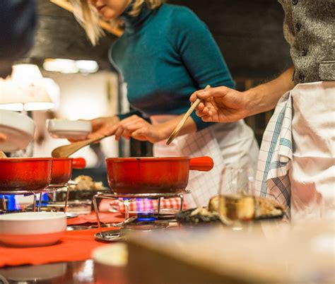 Review: Fondue Cooking Class – Cheese Workshop Fun