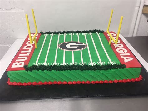 Football Field Cake / Casi's Cakery Football field cake, Superbowl