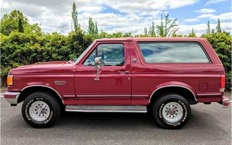 Ford Bronco 25Th Silver Anniversary Edition Features